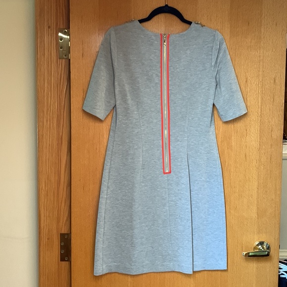 Jersey dress with chunky hem neckline - Picture 2 of 4